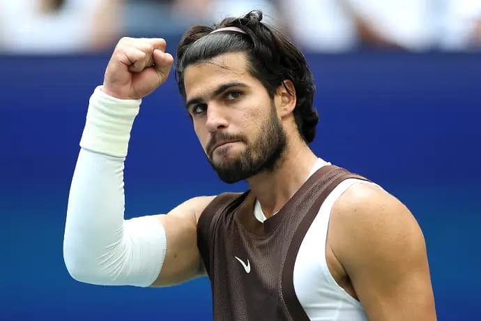 Алкарас продължава без загубен сет на US Open