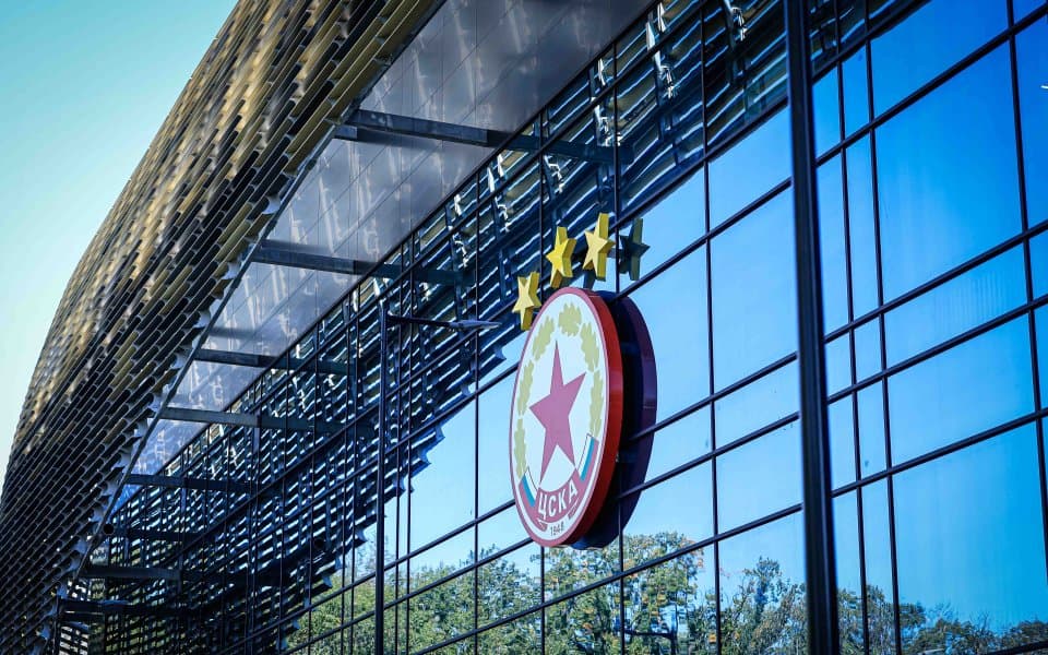 Поставиха вратите на „Армията“ (ВИДЕО)
