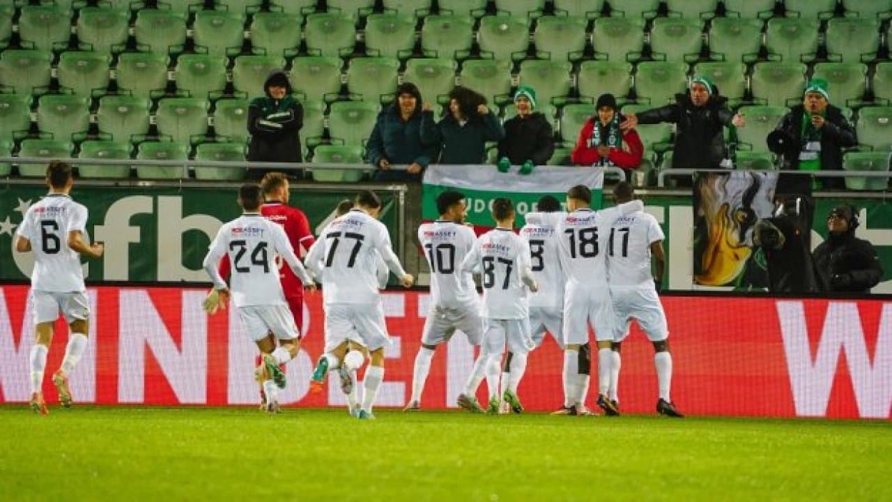Славия се готви да бие Левски с 4 промени